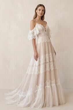 Sorayan Elegant Ivory Blush Lace Maxi Dress with Off-Shoulder Sleeves NWT Size M